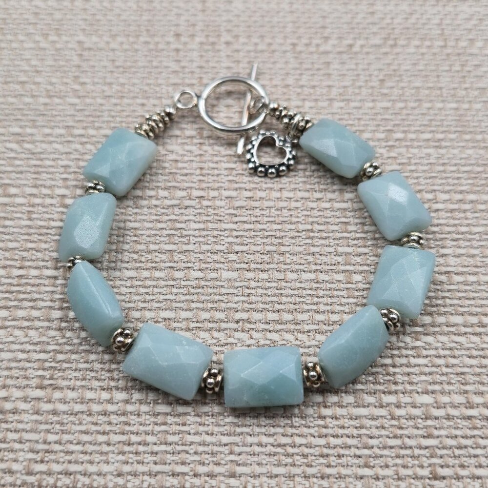 8 Inch Sterling Silver Larimar Stones With A Heart Charm Bracelet B815